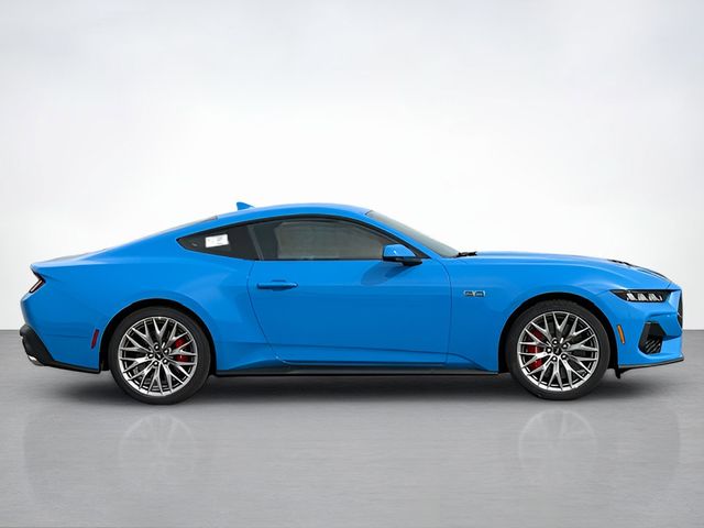 2025 Ford Mustang GT Premium photo 2