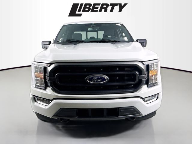 2023 Ford F-150 XLT photo 2