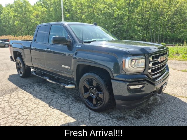 2019 GMC Sierra 4WD Double Cab Standard Box's photo