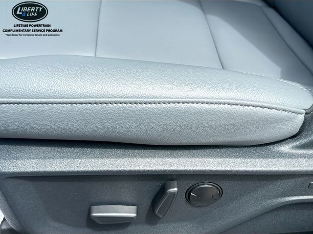 2025 Ford F-150 Lightning Flash - Photo 20