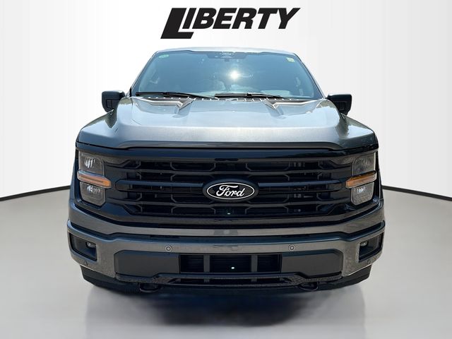 2025 Ford F-150 XLT photo 2