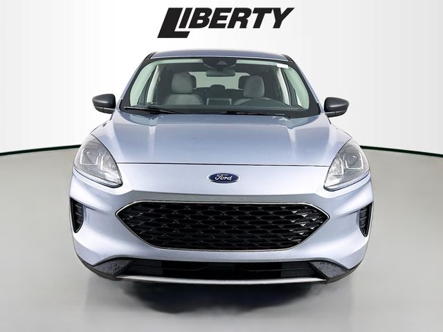 2022 Ford Escape SE photo 2