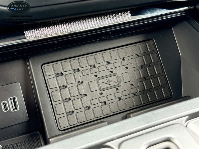 2025 Ford F-150 Lightning Flash - Photo 37