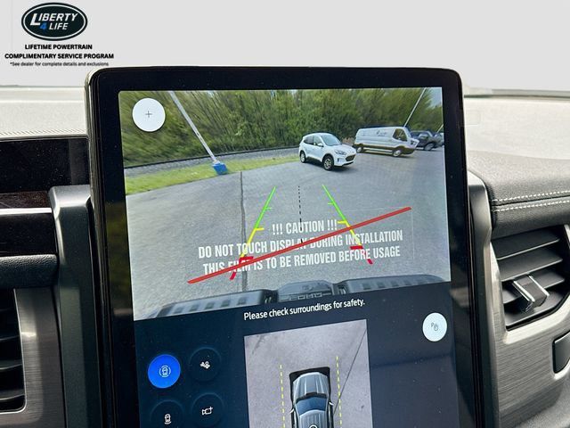 2025 Ford F-150 Lightning Flash - Photo 14