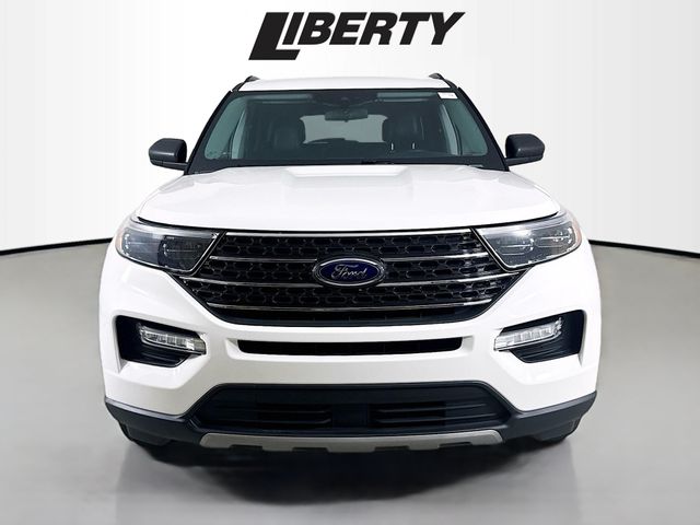 2022 Ford Explorer XLT photo 2