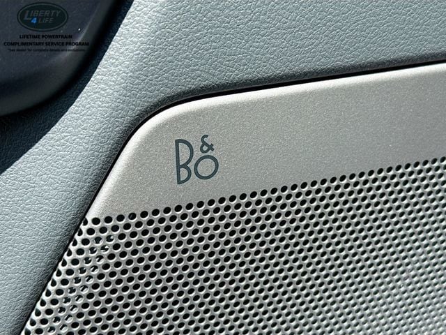 2025 Ford F-150 Lightning Flash - Photo 19