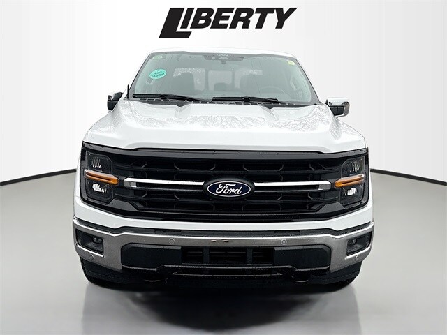 2025 Ford F-150 XLT photo 2