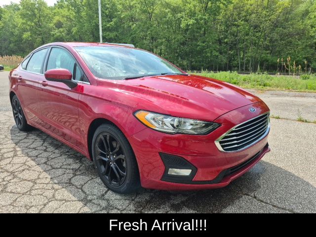 2020 Ford Fusion SE FWD's photo