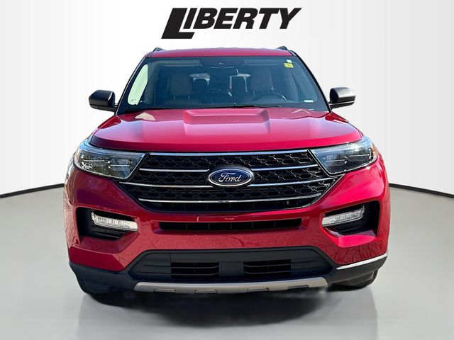 Certified 2022 Ford Explorer XLT with VIN 1FMSK8DH1NGB33801 for sale in Vermilion, OH