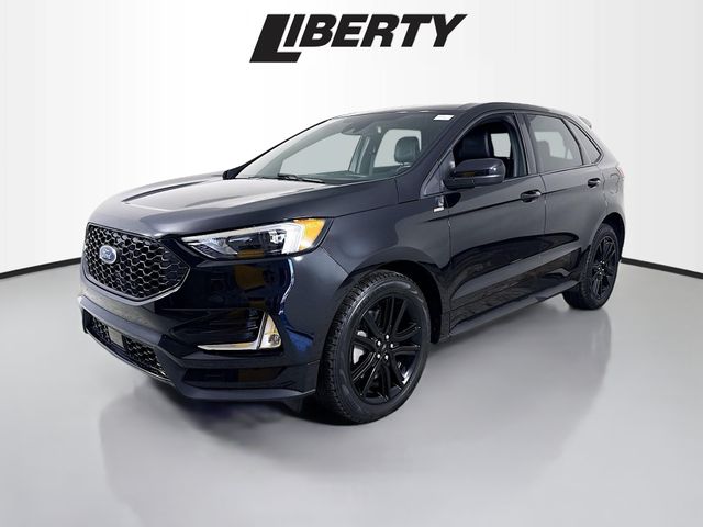 2021 Ford Edge ST photo 3