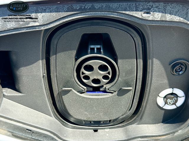 2025 Ford Mustang Mach-E GT - Photo 34