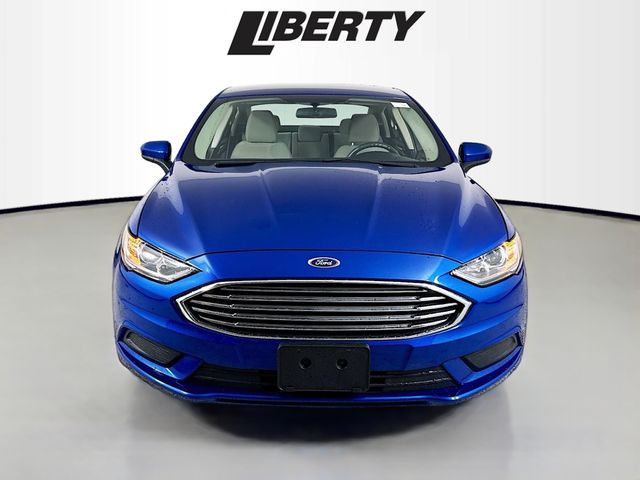 2017 Ford Fusion S photo 2