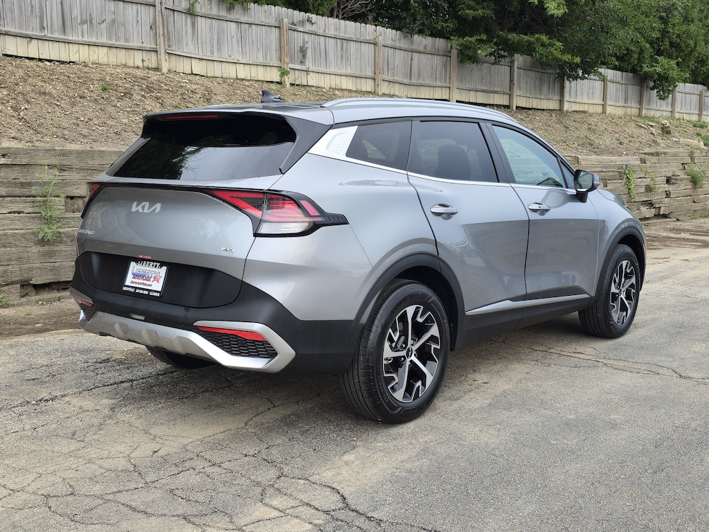 Used 2024 Kia Sportage EX SUV