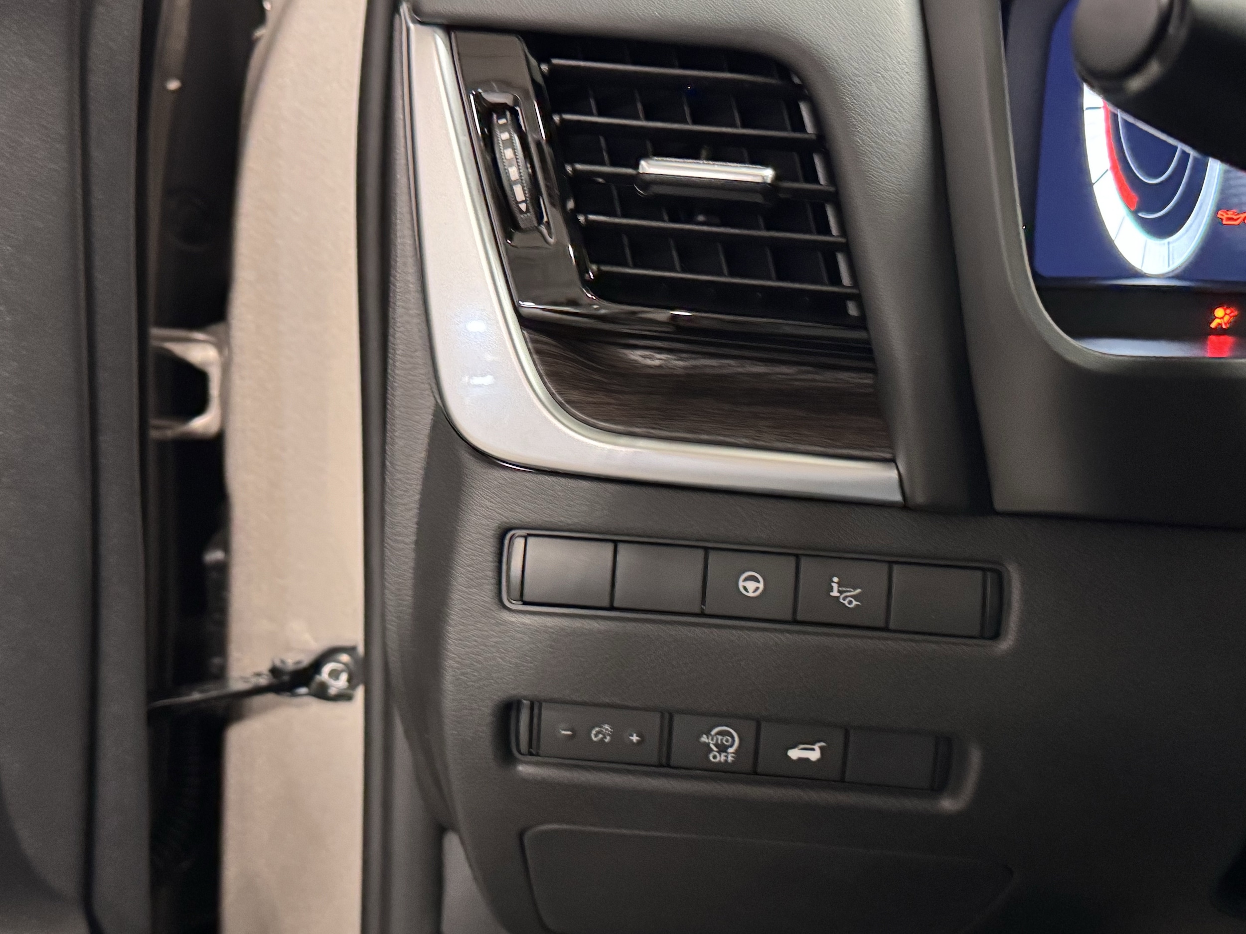 2026 Nissan Rogue Platinum - Photo 30
