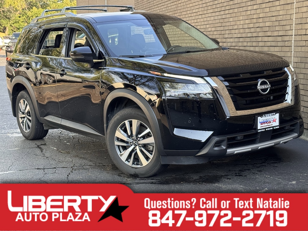 Used 2024 Nissan Pathfinder SL SUV
