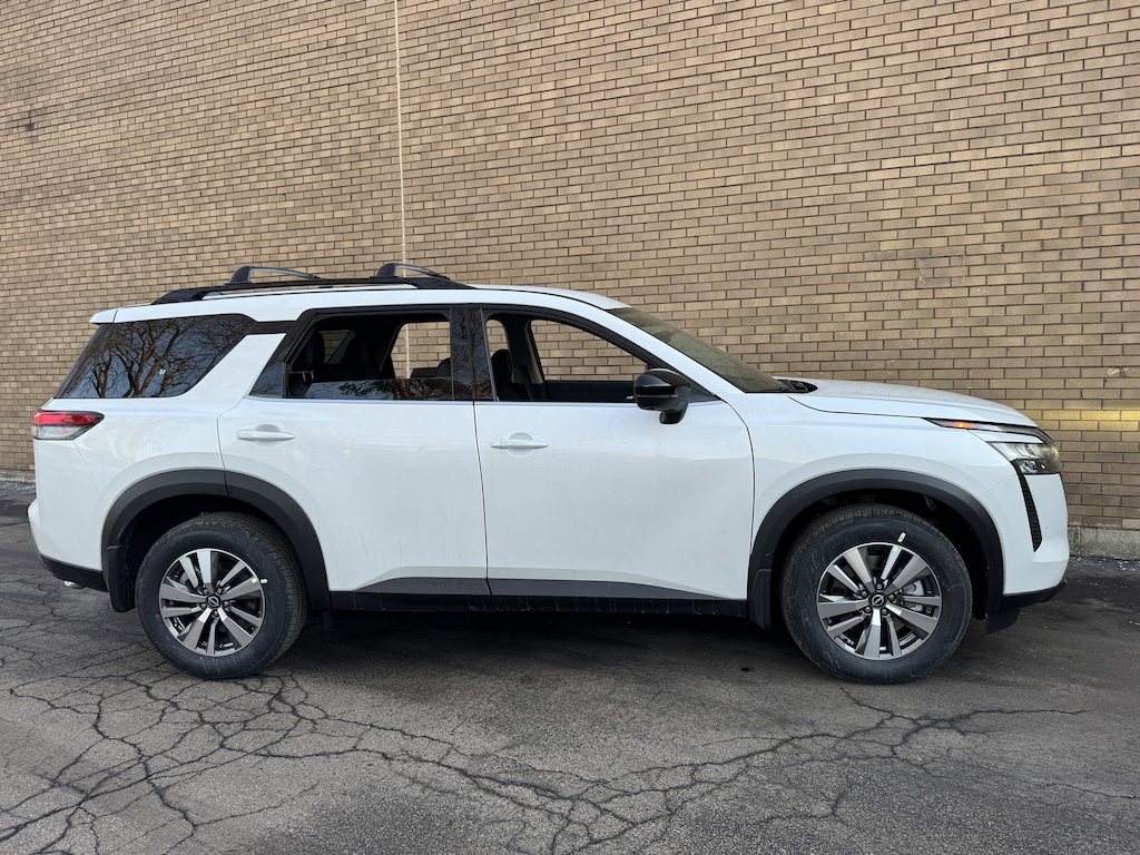 New 2026 Nissan Pathfinder SL SUV