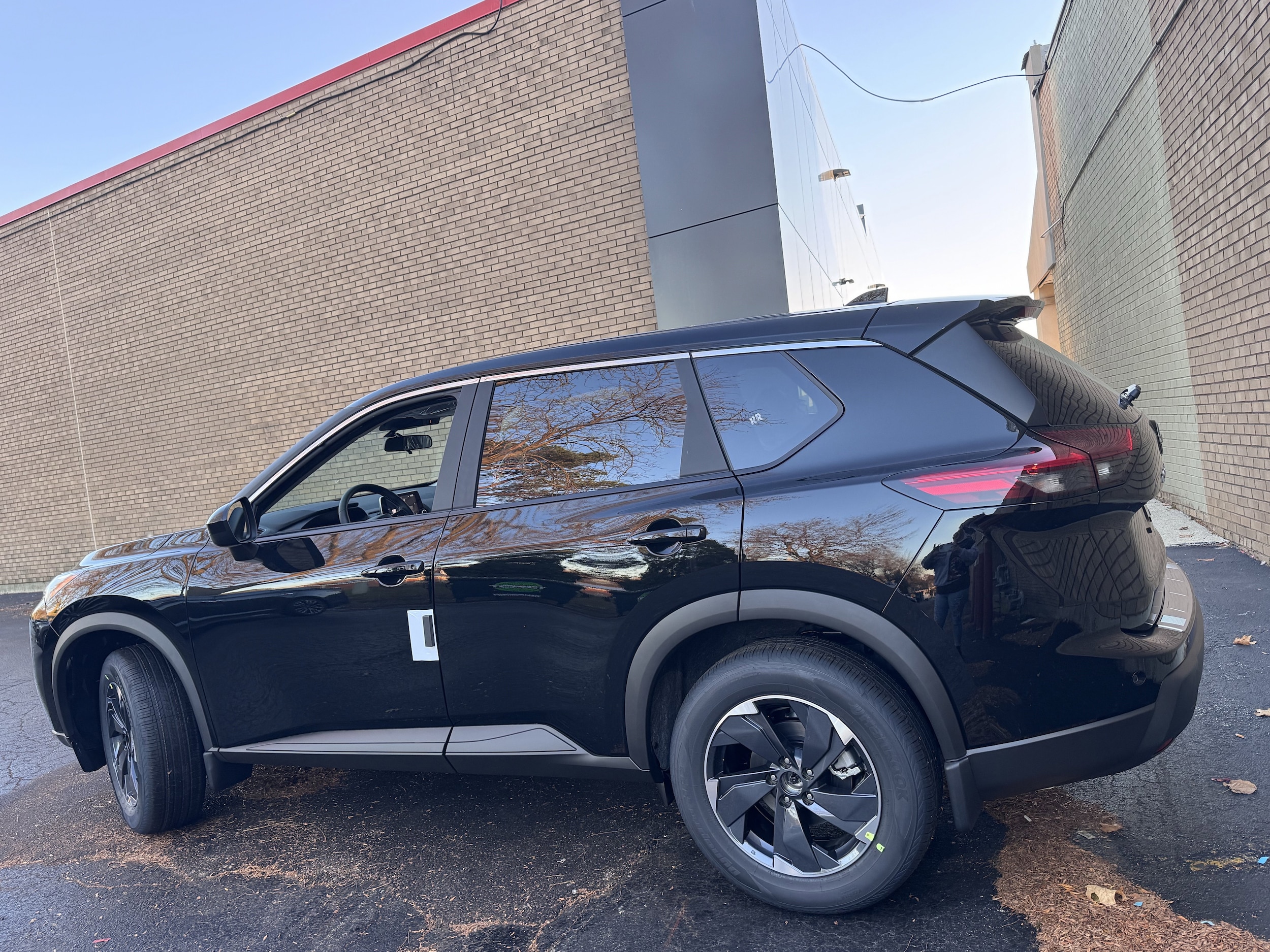 2026 Nissan Rogue SV - Photo 30