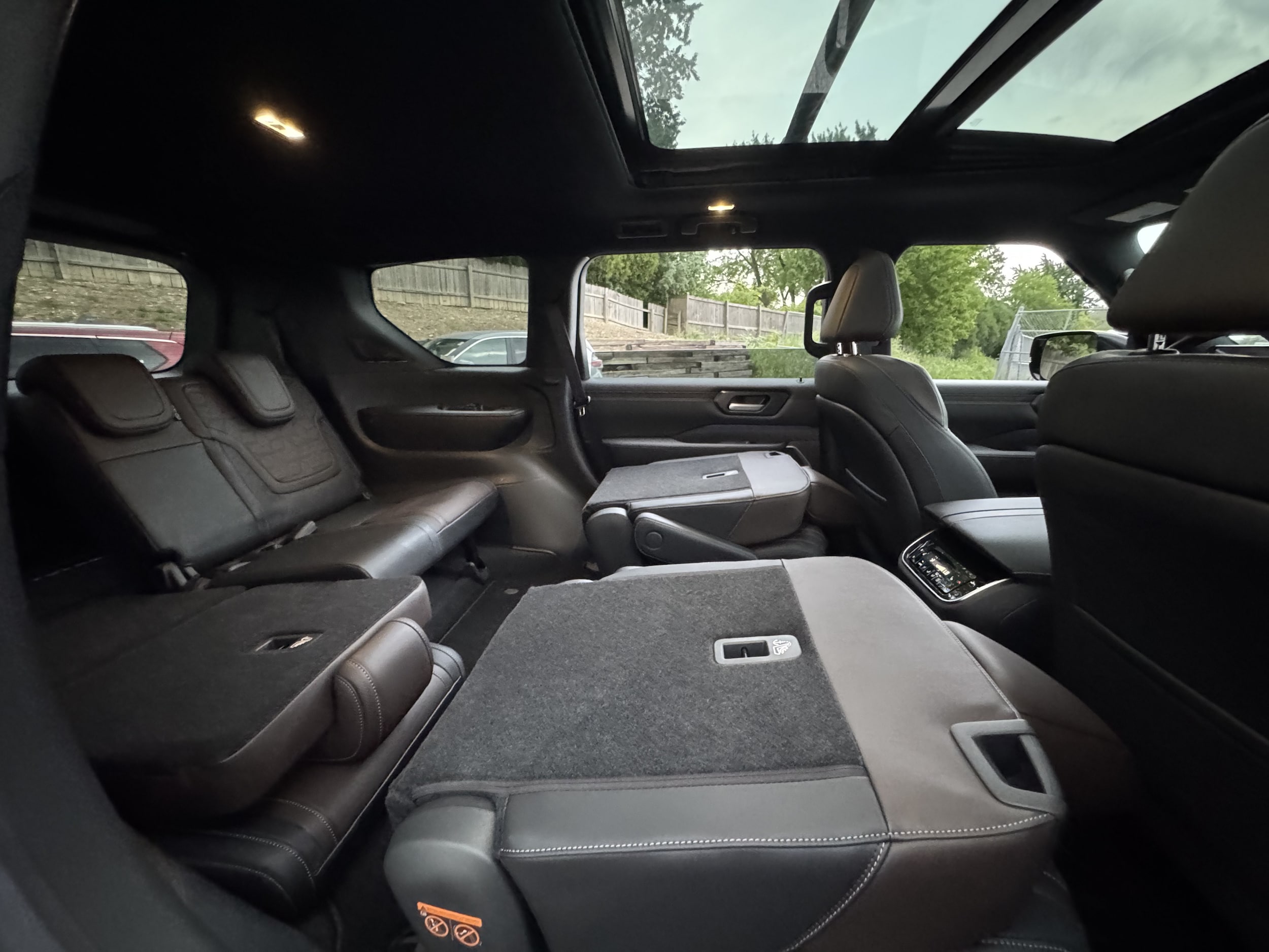 2026 Nissan Armada Platinum - Photo 32