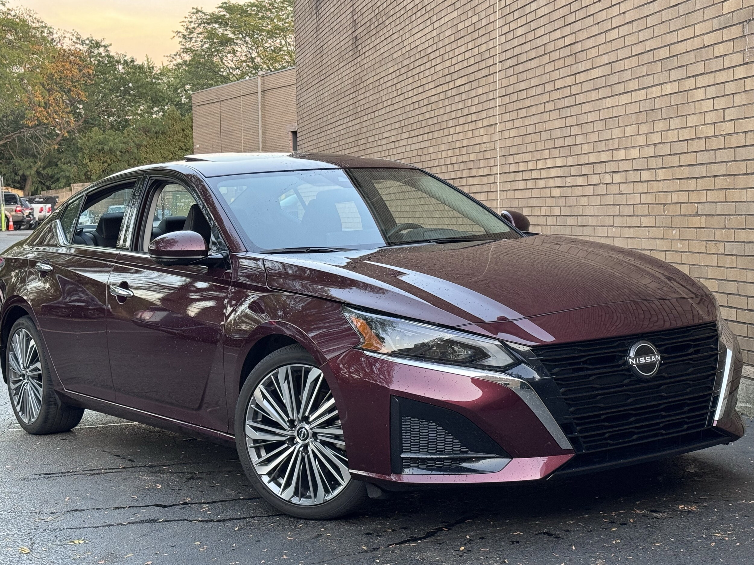 2024 Nissan Altima 2.5 SL photo 2