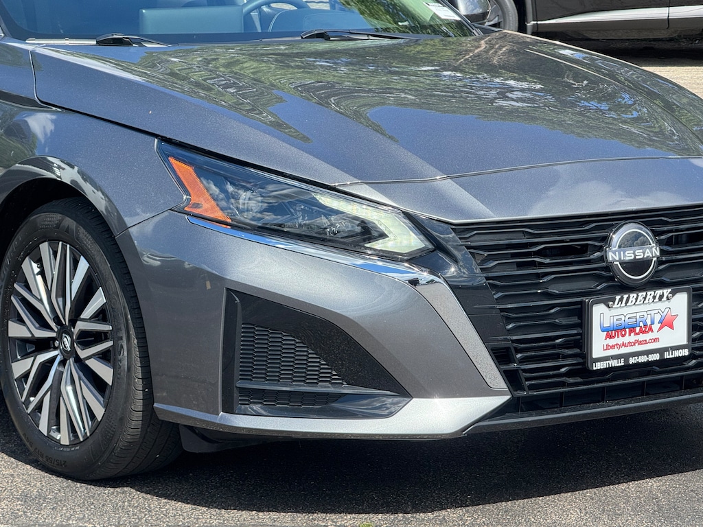 Used 2024 Nissan Altima 2.5 SV Sedan