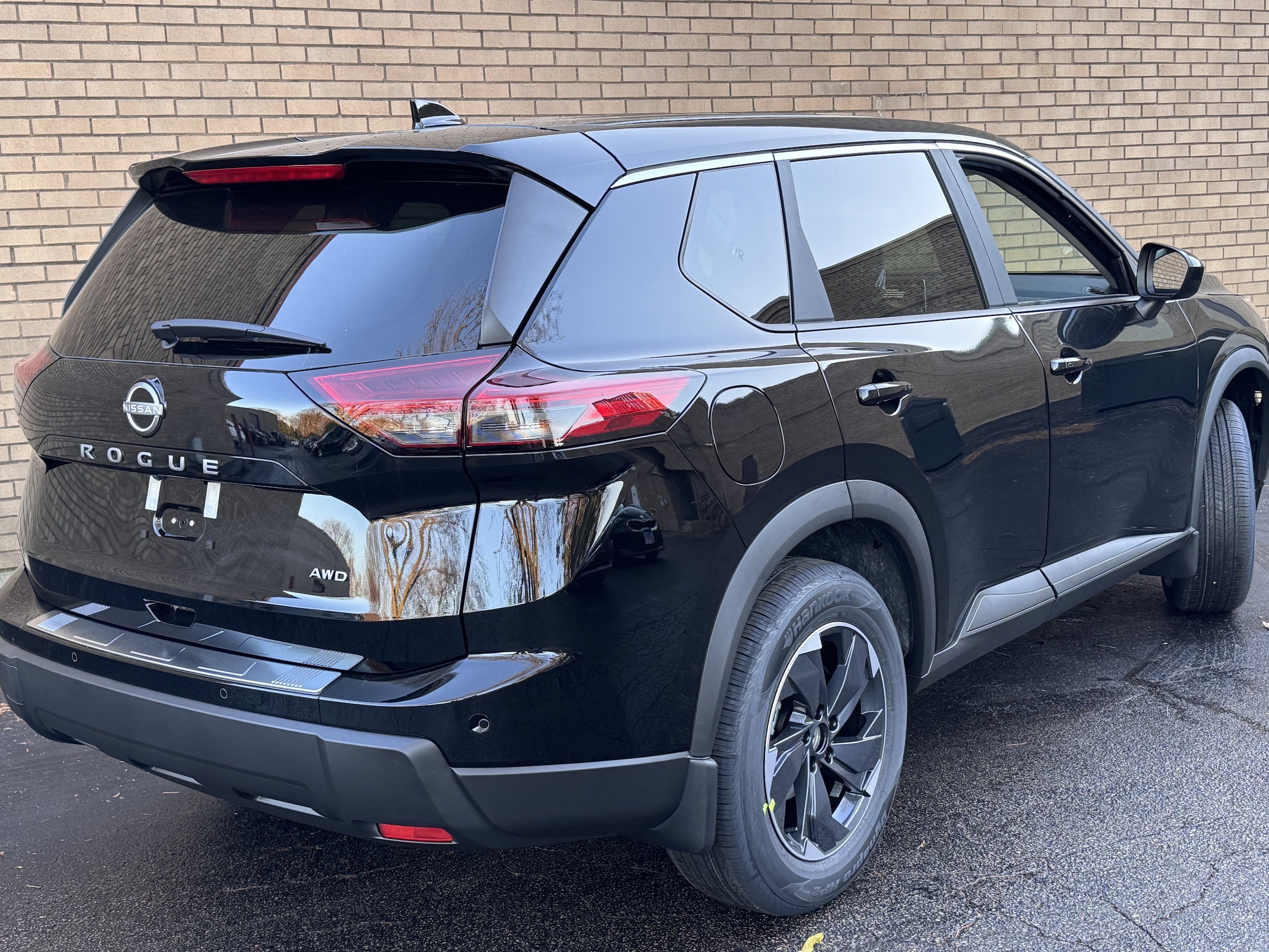 2026 Nissan Rogue SV - Photo 16
