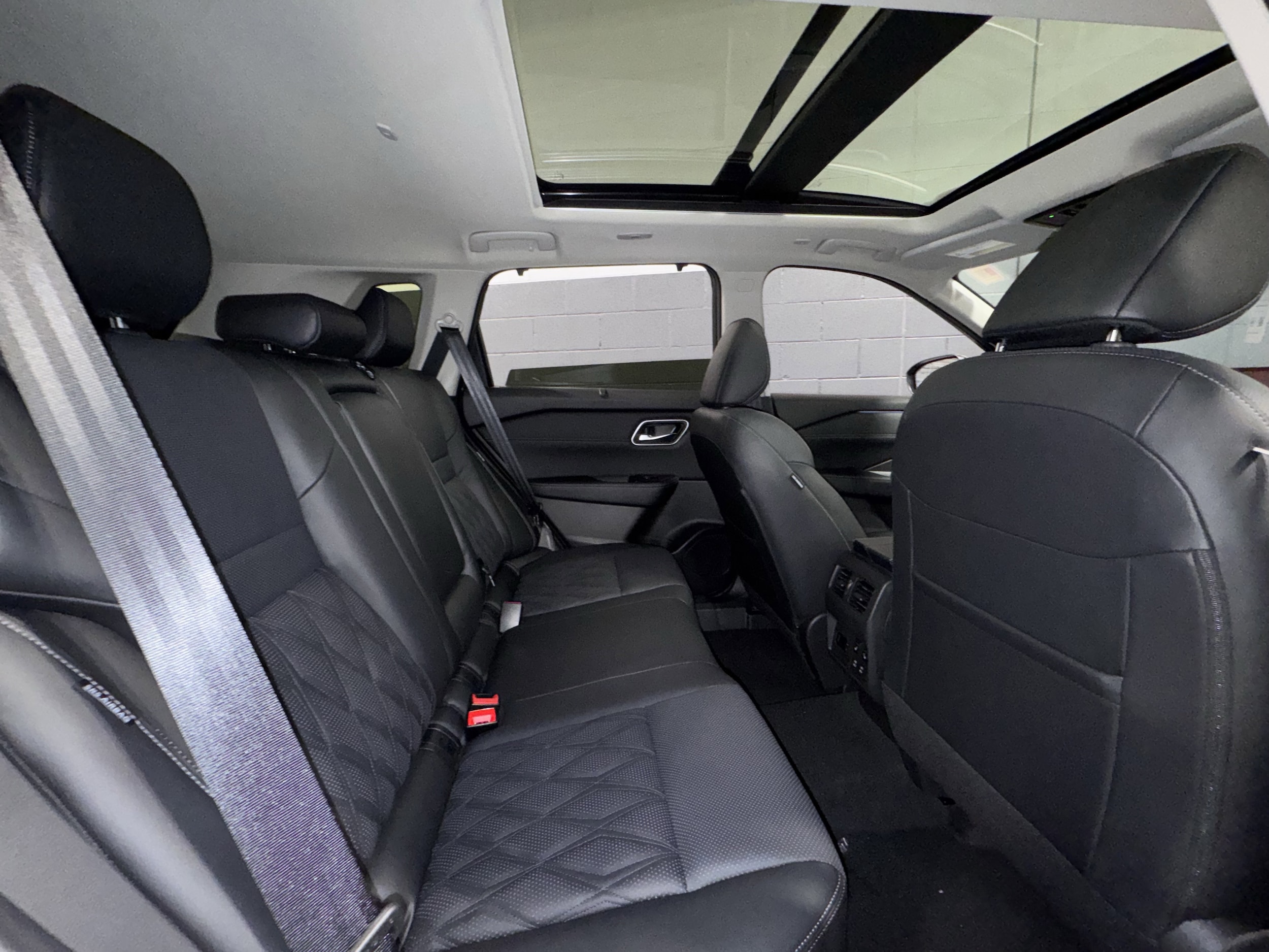 2026 Nissan Rogue Platinum - Photo 28