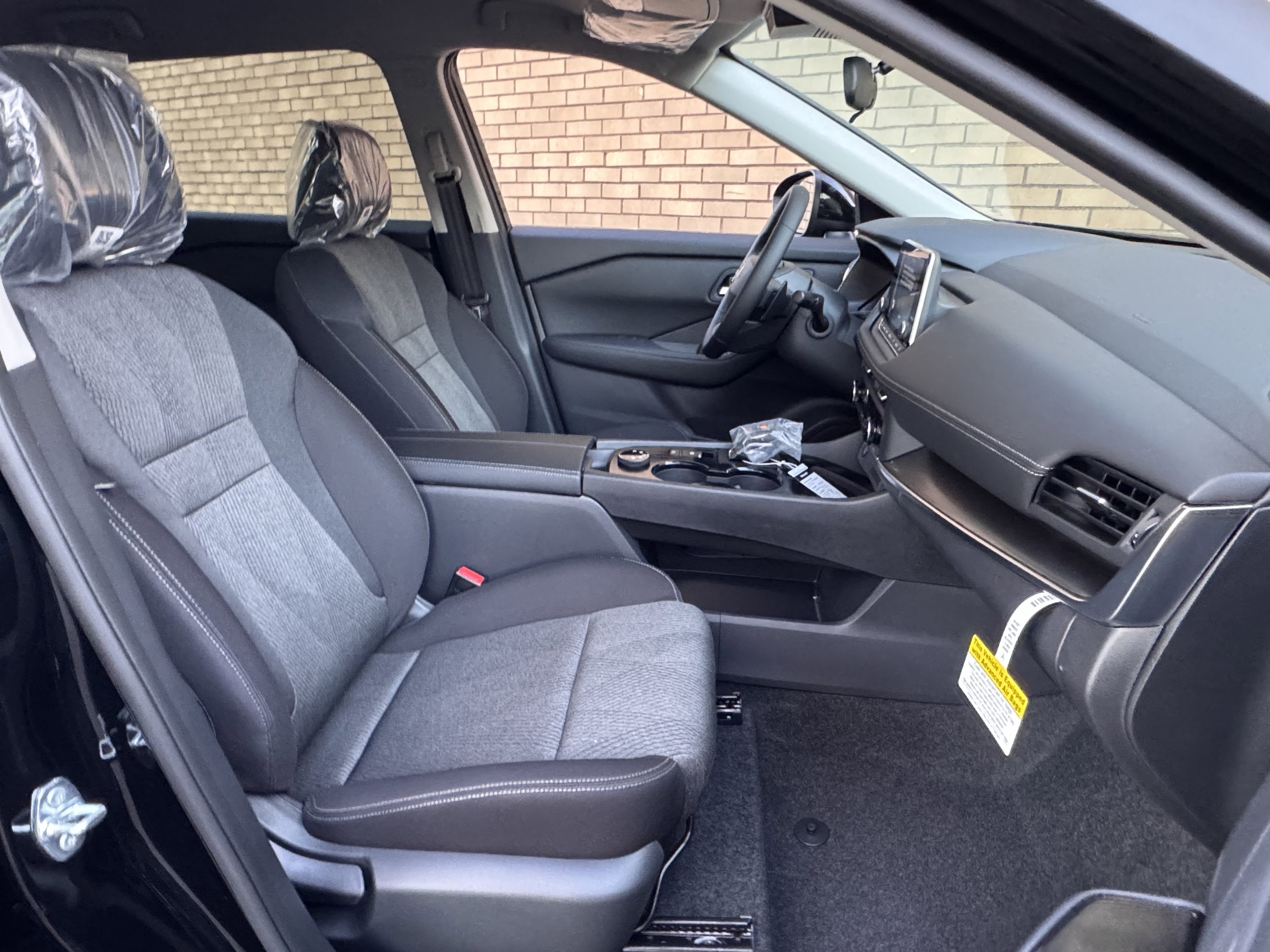 2026 Nissan Rogue SV - Photo 9