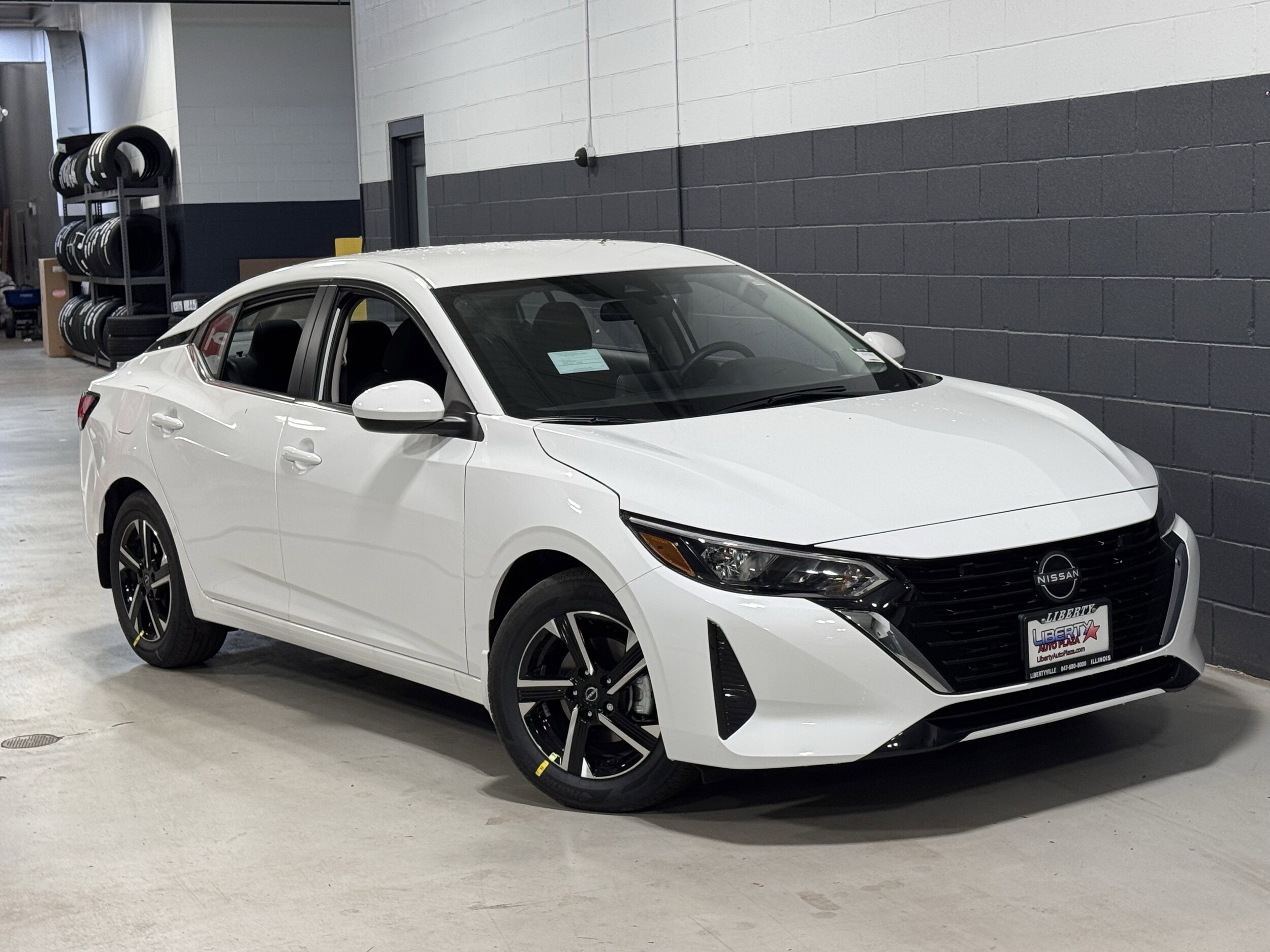 2025 Nissan Sentra SV photo 4