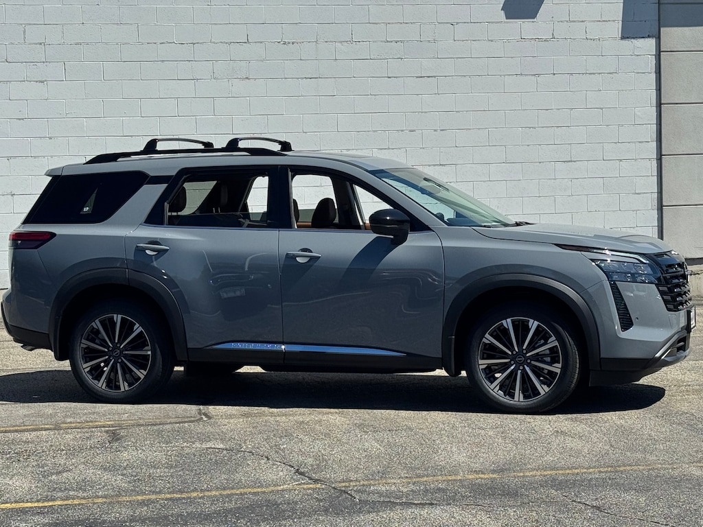 New 2026 Nissan Pathfinder Platinum SUV