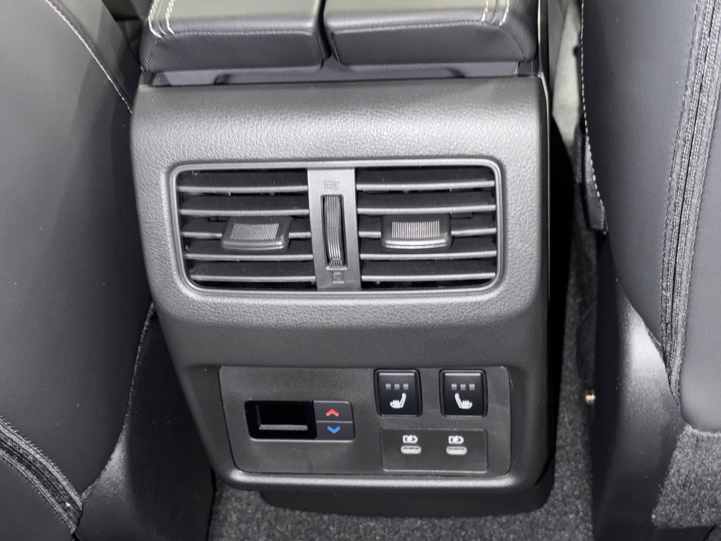 2026 Nissan Rogue Platinum - Photo 13