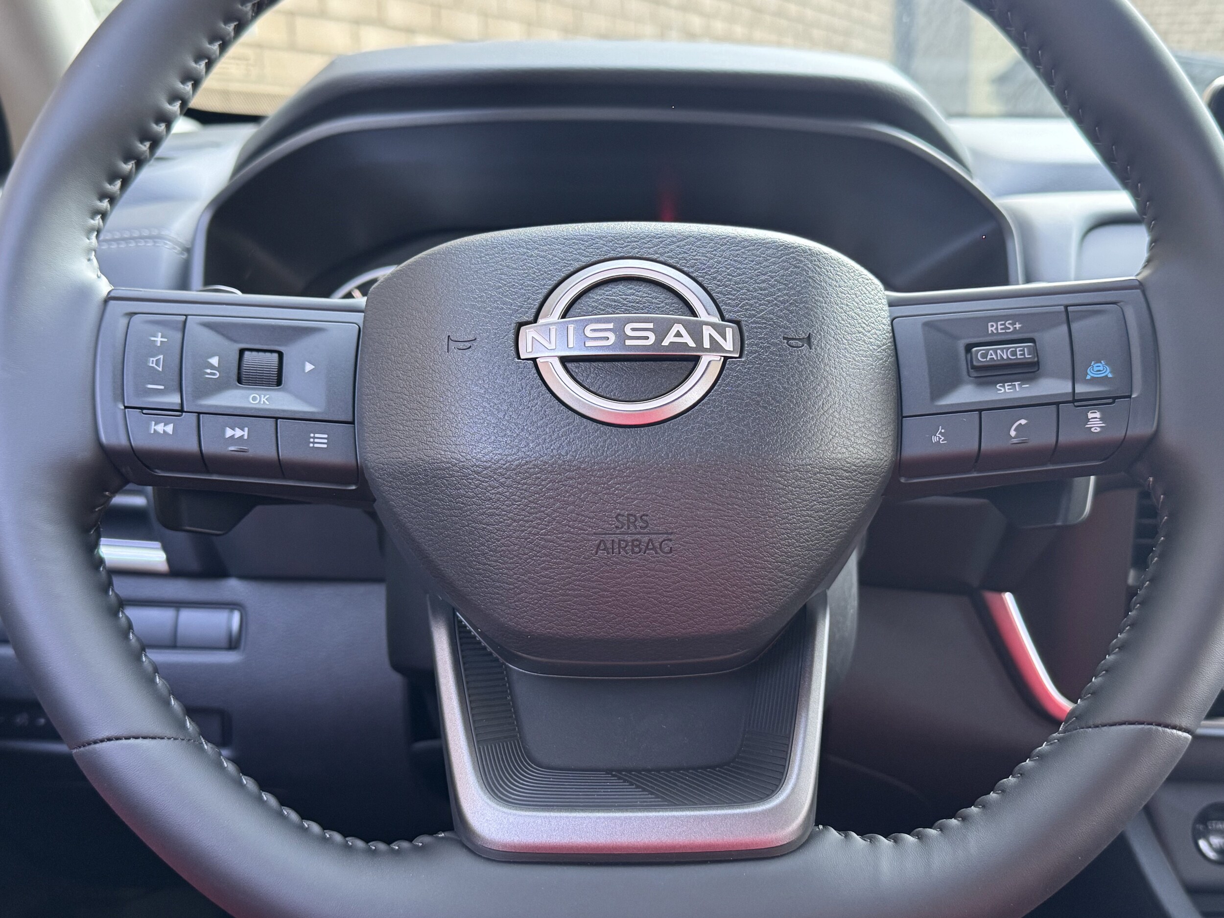 2025 Nissan Rogue SV - Photo 28