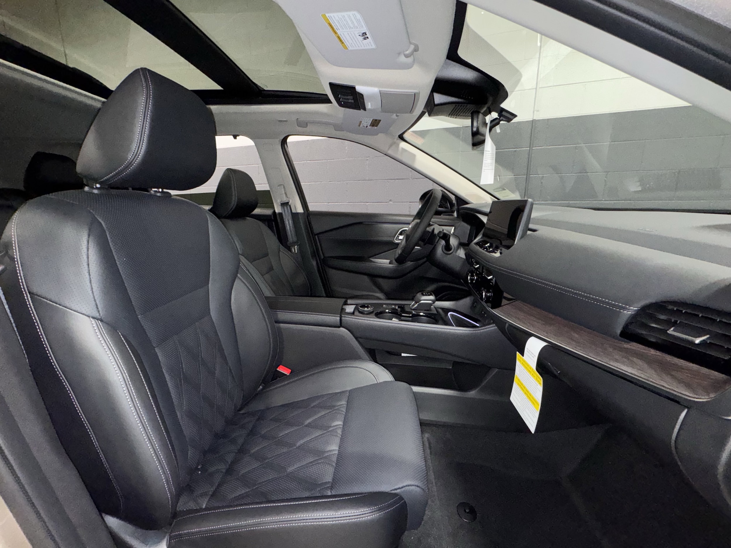 2026 Nissan Rogue Platinum - Photo 11