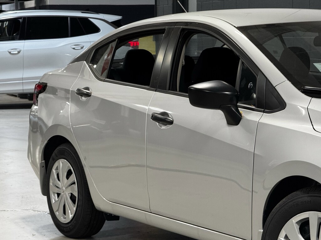 New 2025 Nissan Versa 1.6 S Sedan