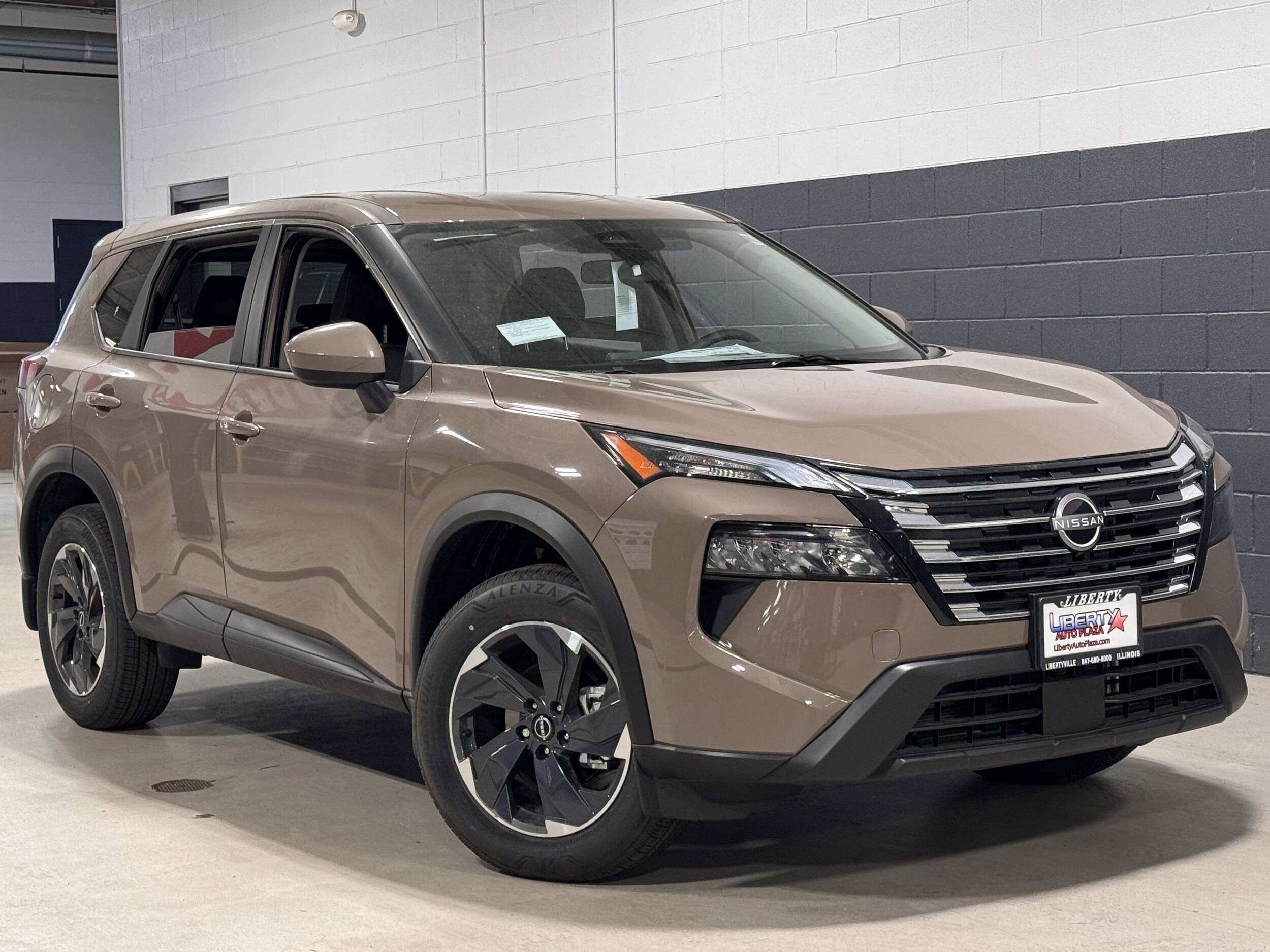 2025 Nissan Rogue SV photo 2
