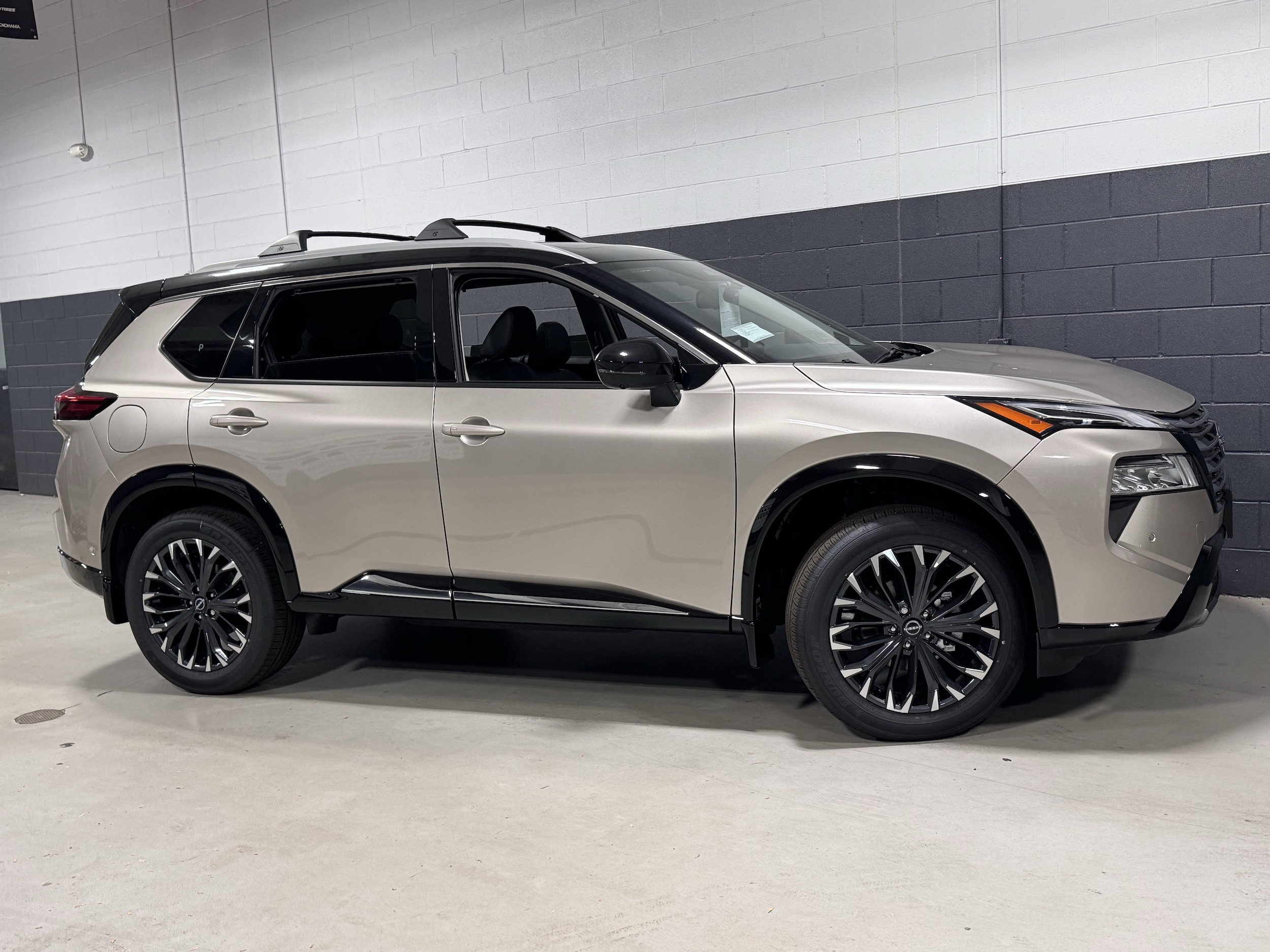 2026 Nissan Rogue Platinum - Photo 7
