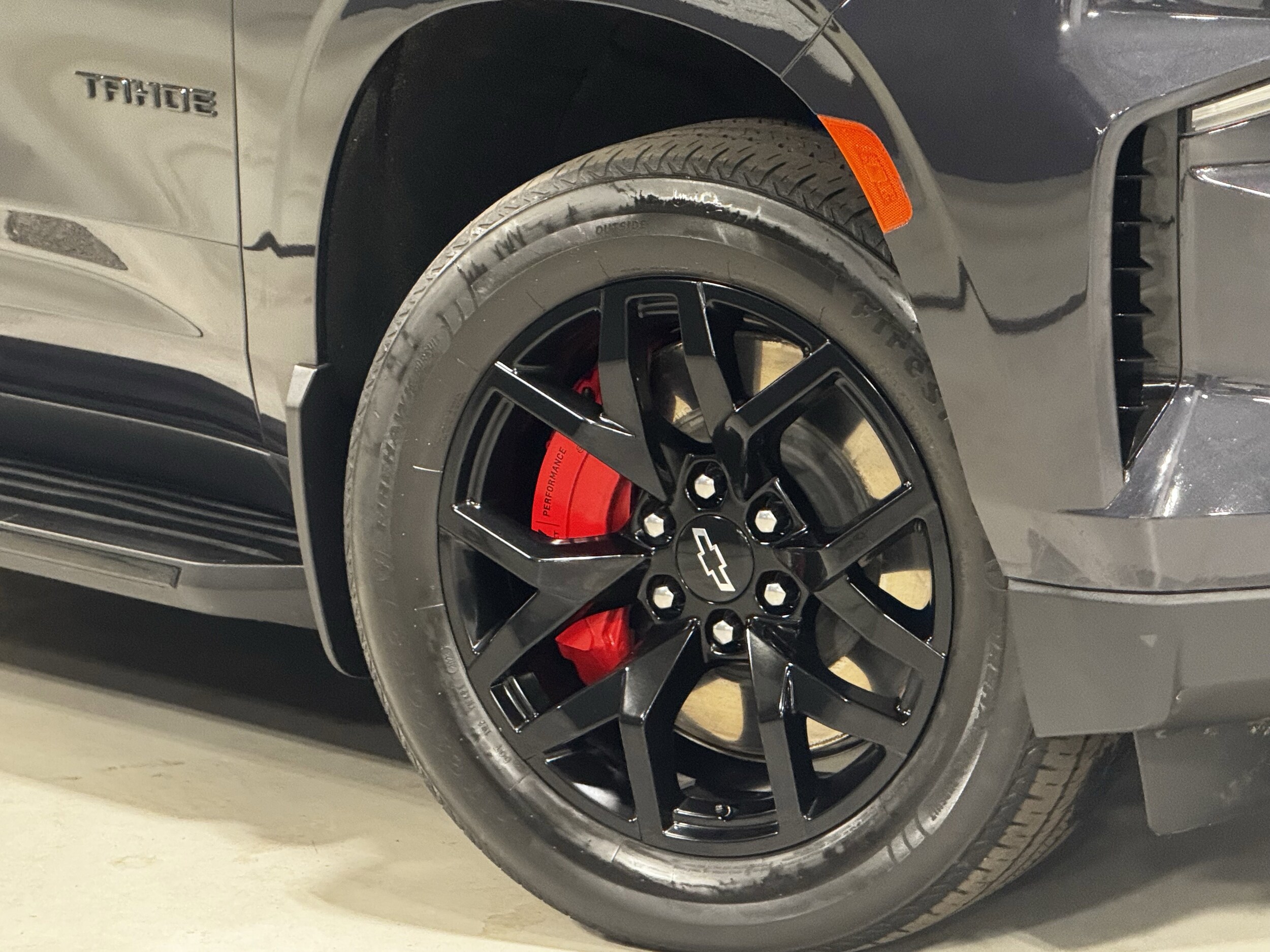 2023 Chevrolet Tahoe RST photo 4