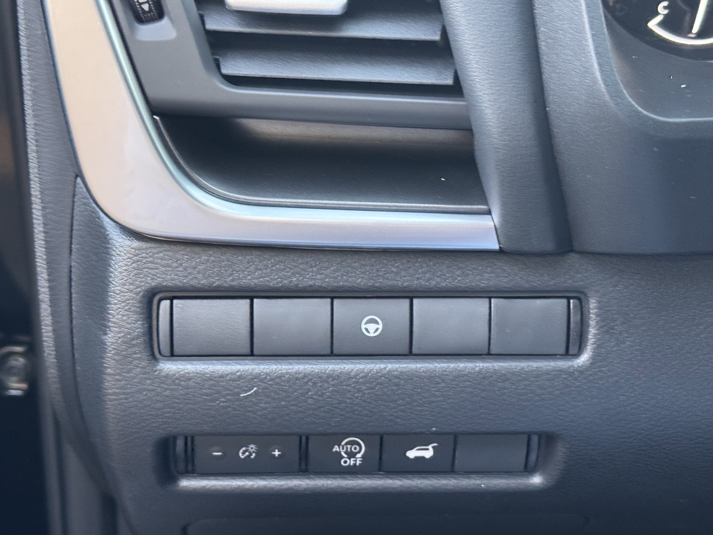 2026 Nissan Rogue SV - Photo 25