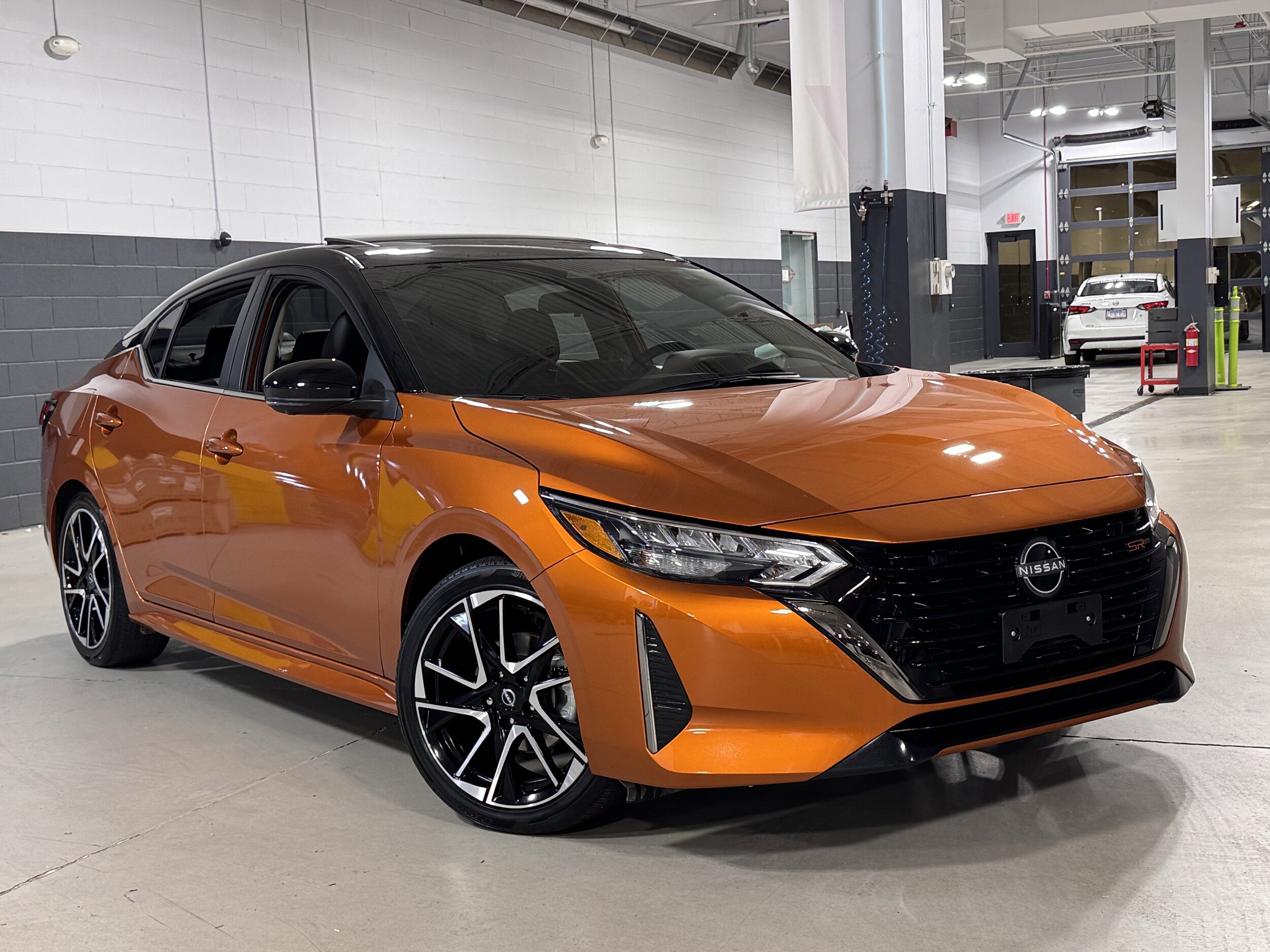2024 Nissan Sentra SR photo 2