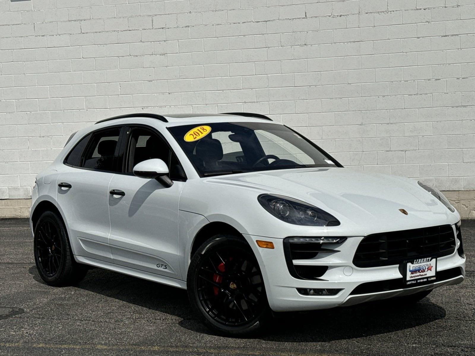 Used 2018 Porsche Macan GTS with VIN WP1AG2A54JLB64095 for sale in Libertyville, IL