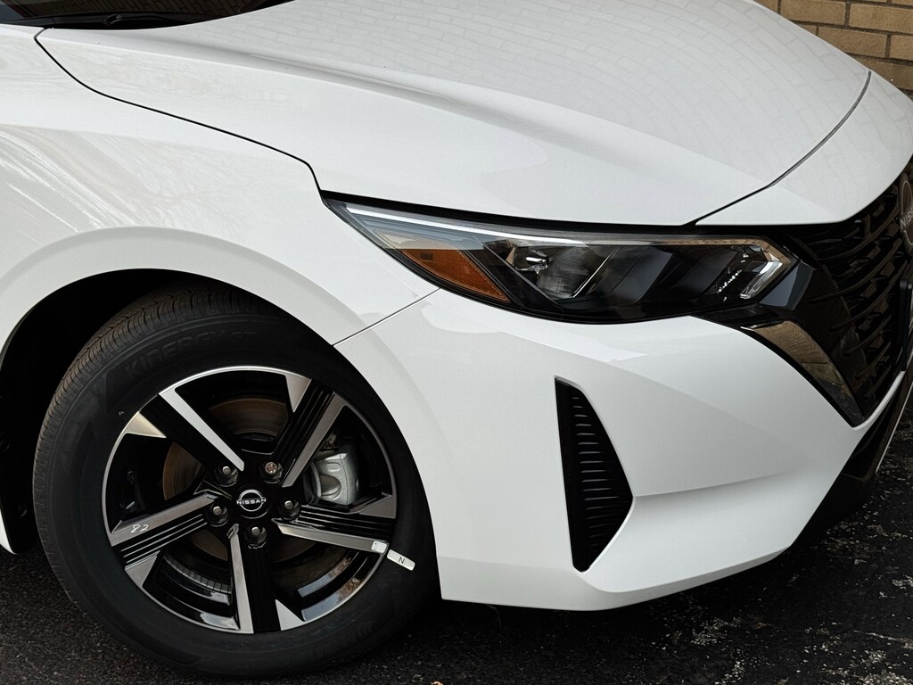 New 2025 Nissan Sentra SV Sedan