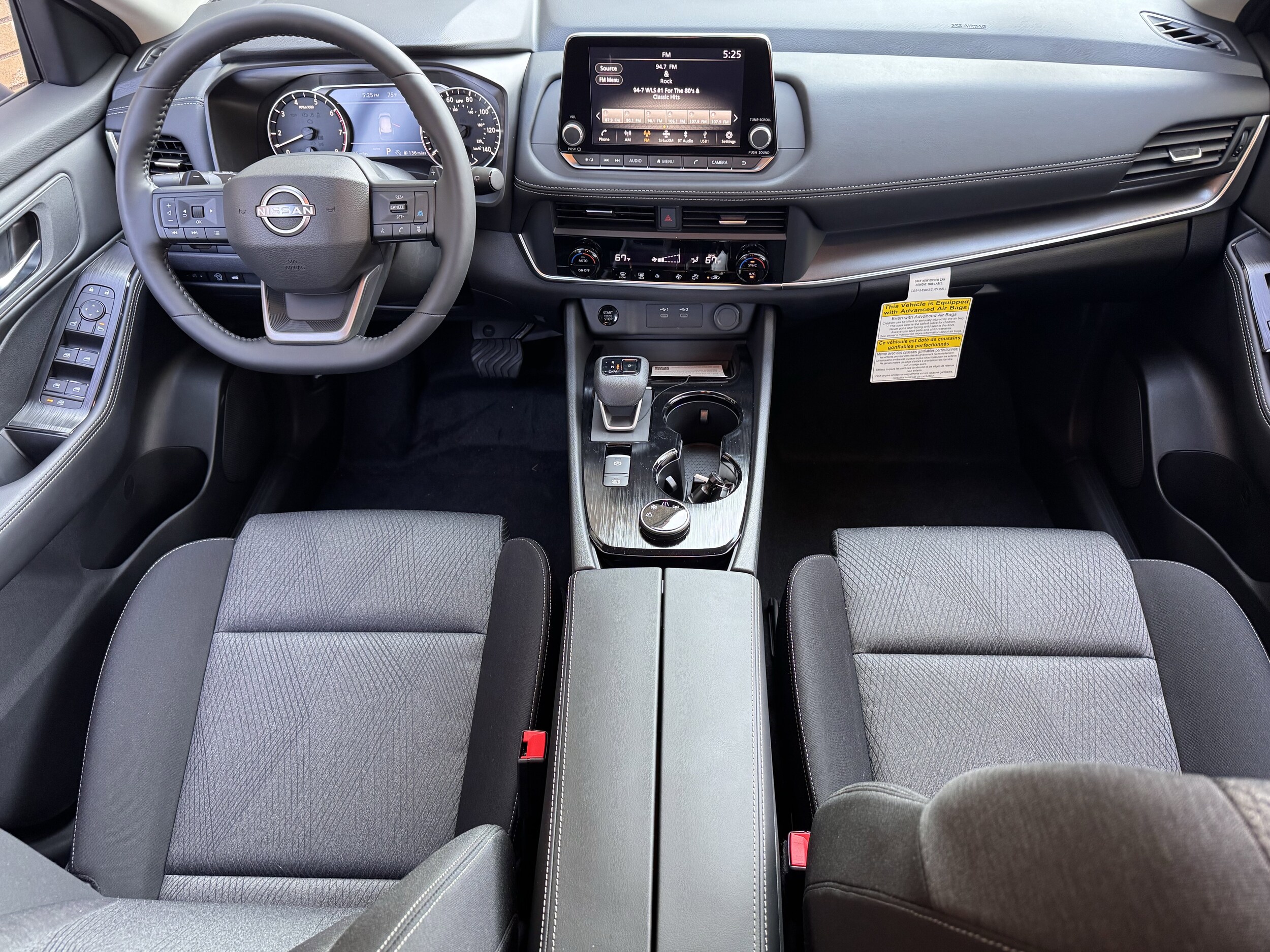 2025 Nissan Rogue SV - Photo 13
