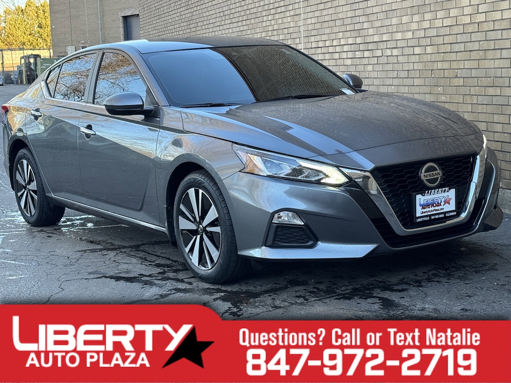 Used 2021 Nissan Altima 2.5 SV Sedan