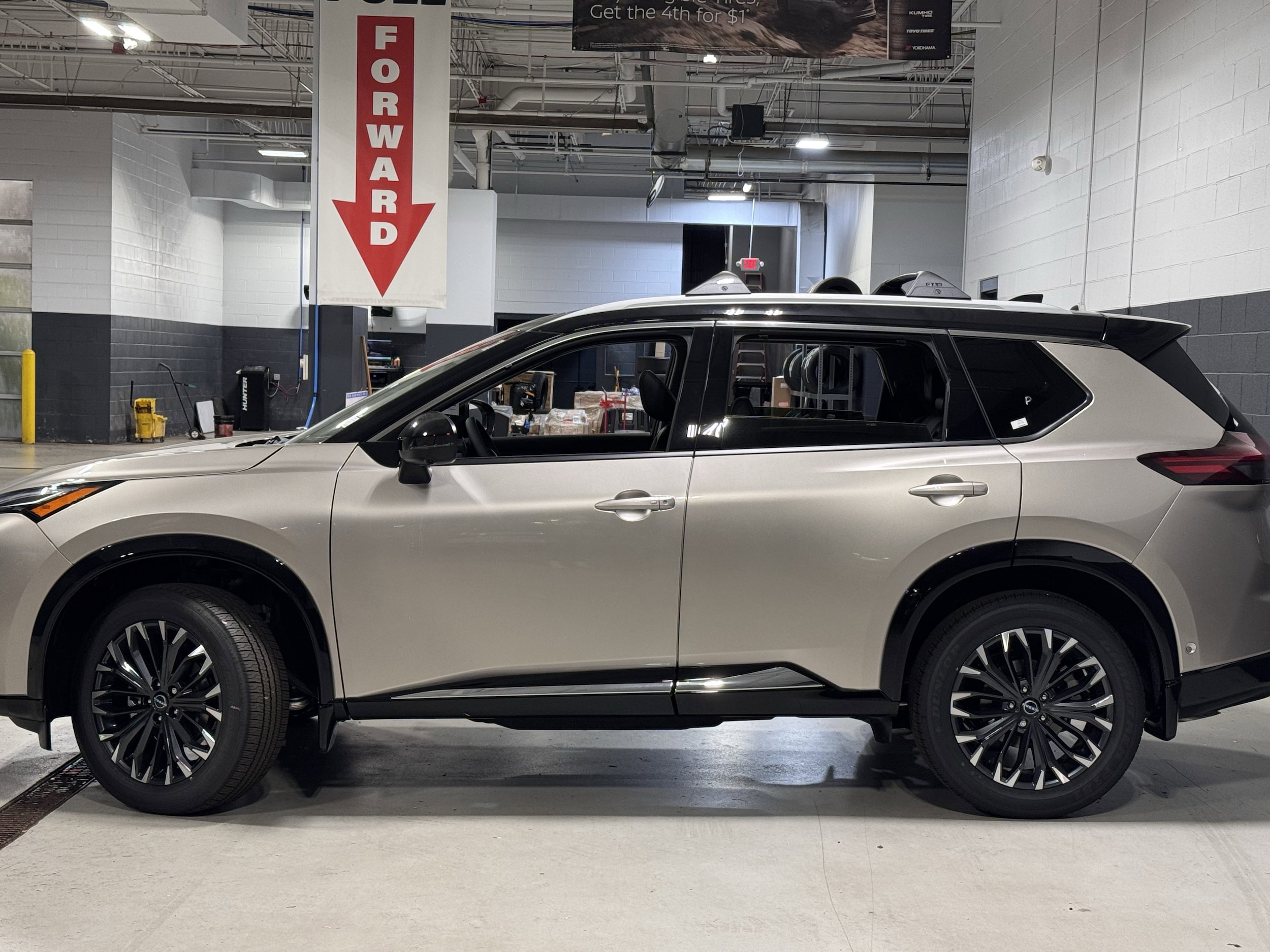 2026 Nissan Rogue Platinum - Photo 37