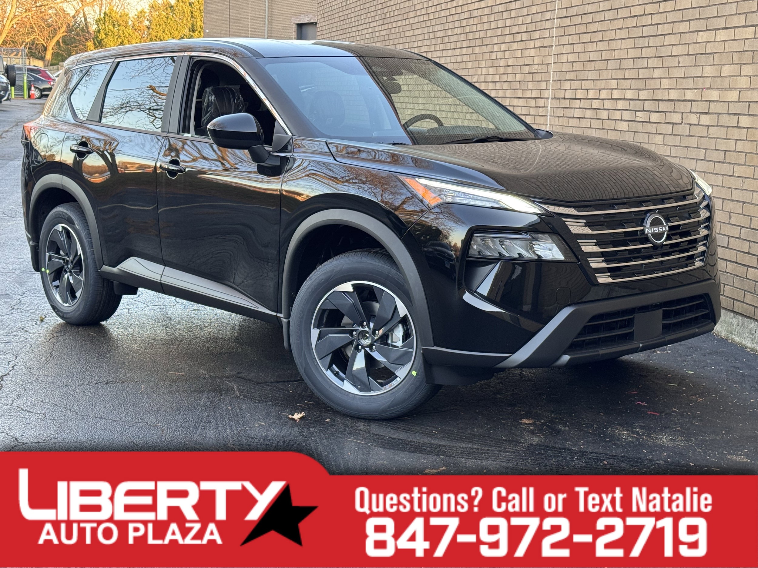 2026 Nissan Rogue SV's photo