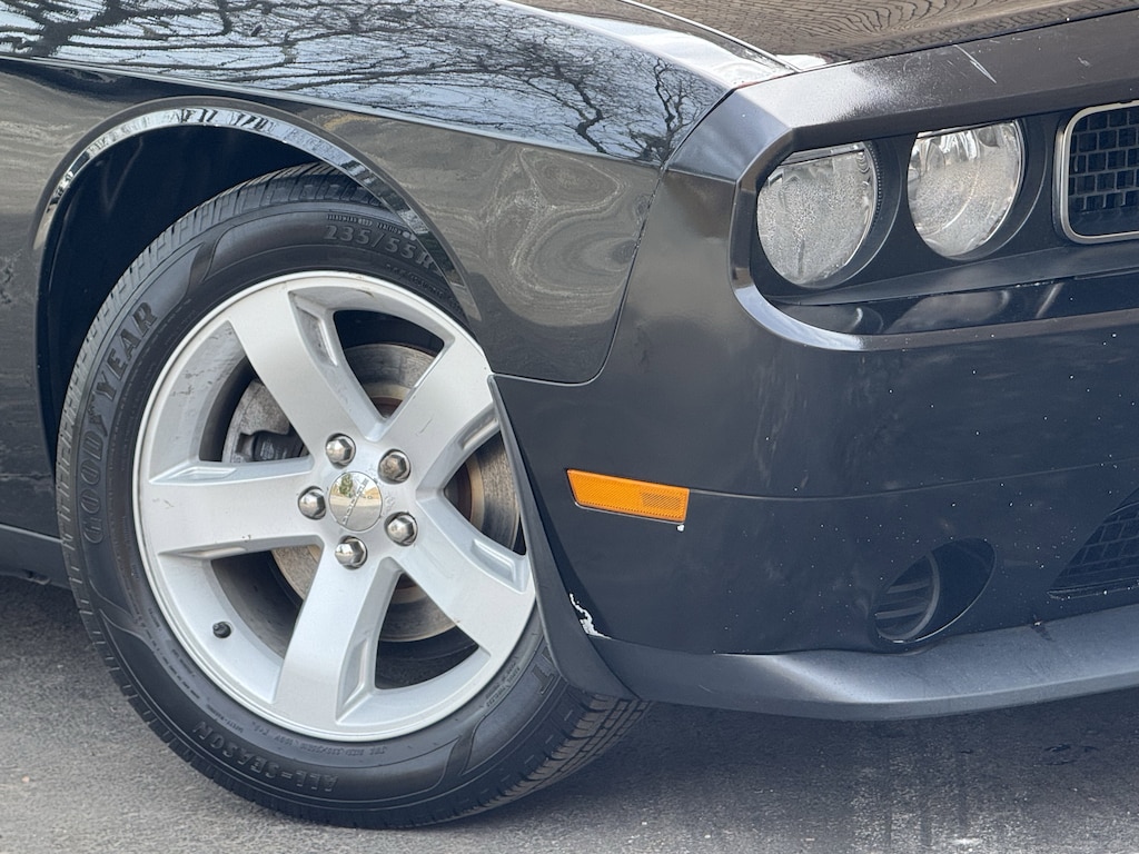 Used 2014 Dodge Challenger SXT Coupe