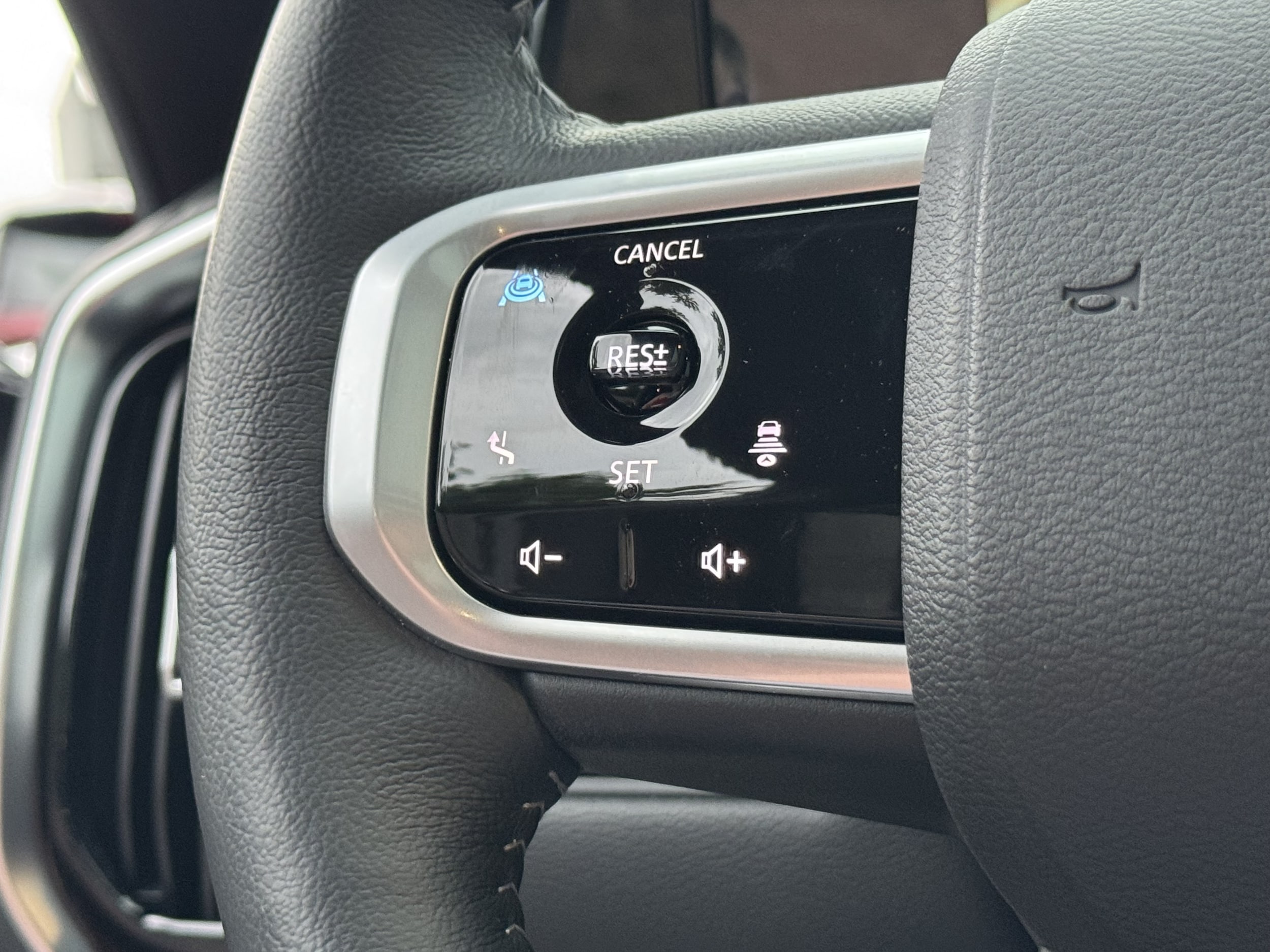 2026 Nissan Armada Platinum - Photo 9