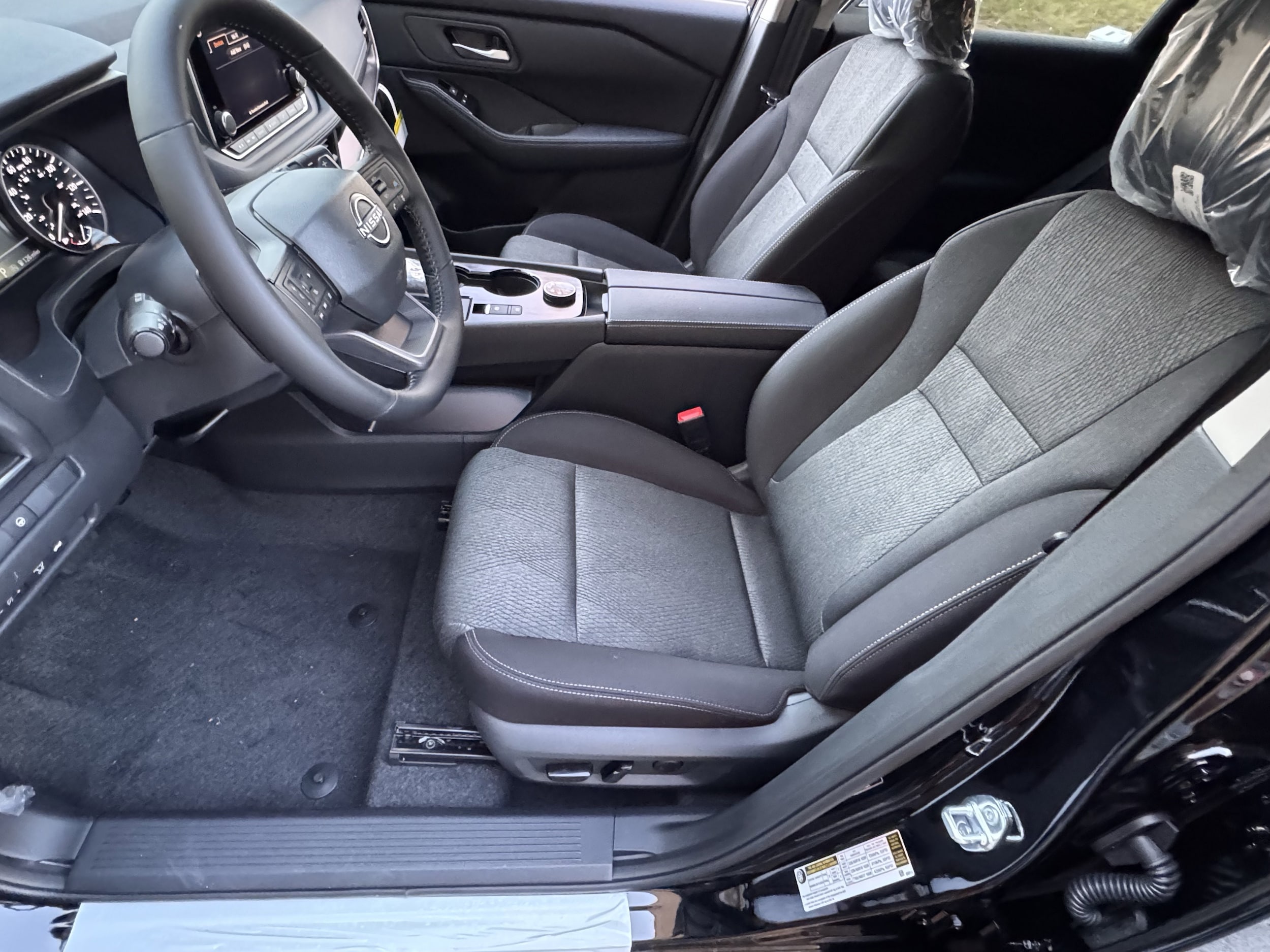 2026 Nissan Rogue SV - Photo 23
