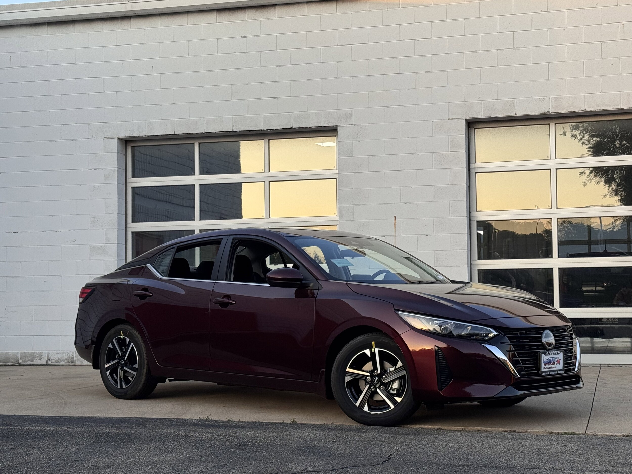 2025 Nissan Sentra SV photo 4