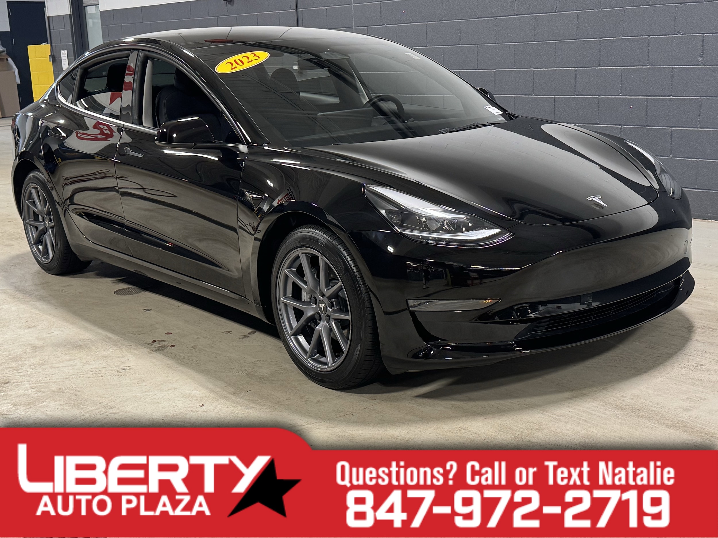 2023 Tesla Model 3 Base's photo