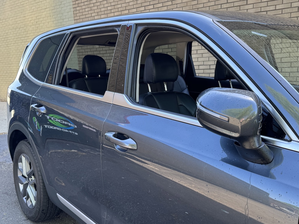 Used 2023 Kia Telluride LX SUV